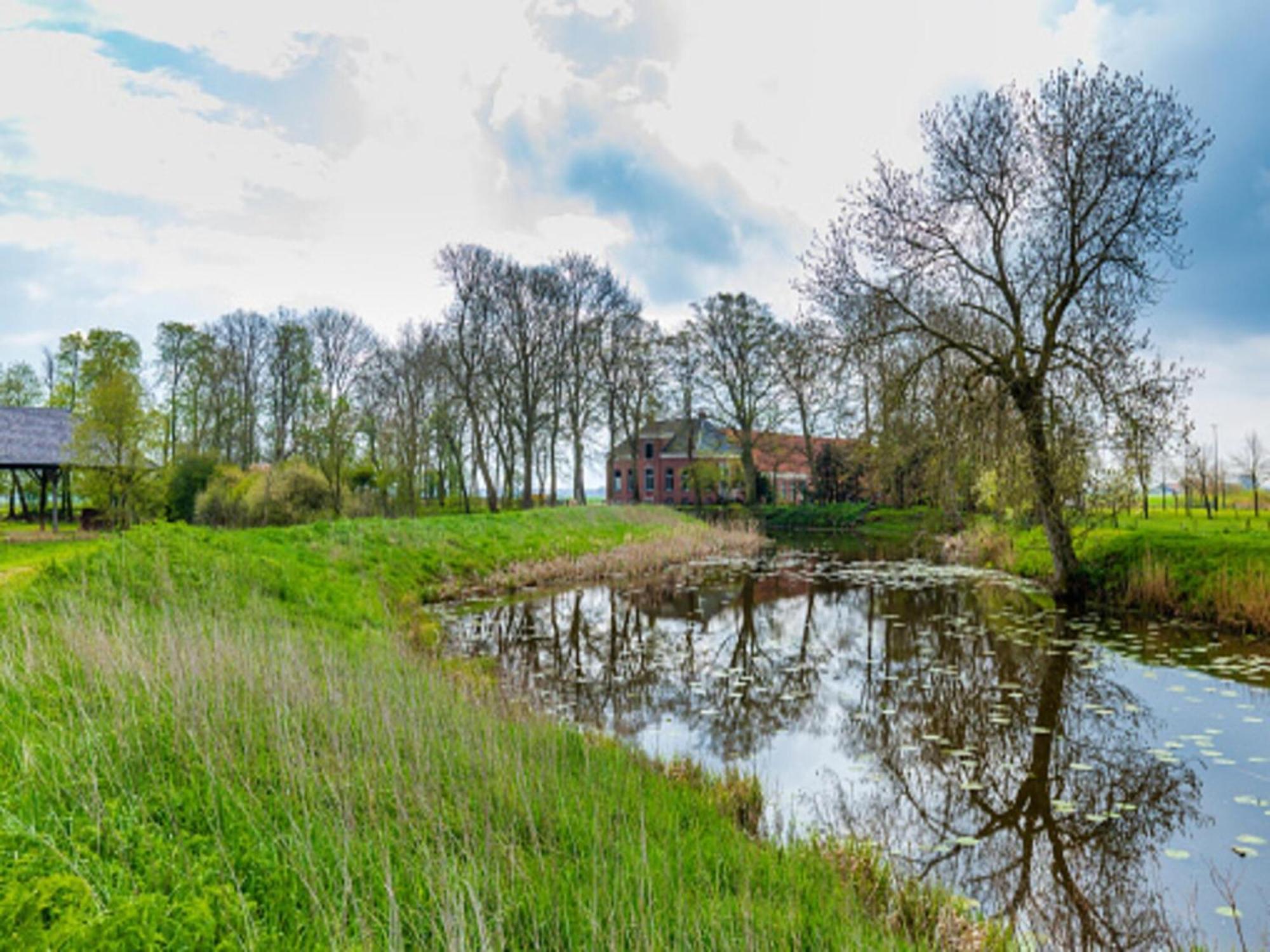 Gorgeous Riverside Chalet In Cothen Exterior photo