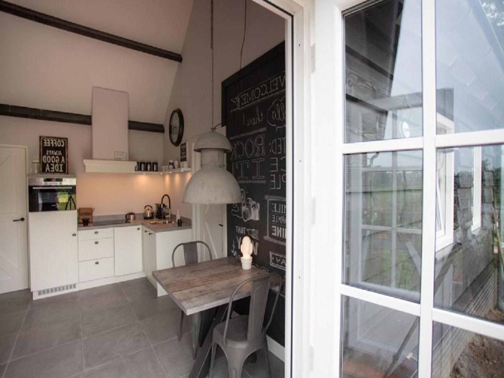 Gorgeous Riverside Chalet In Cothen Exterior photo
